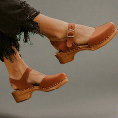 Julia | Dames Comfortabele Sandalen Gesloten Neus Houten Hak Enkelband Klompen