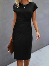 Sara | Dames Getailleerde Ruched Midi Jurk Korte Mouw Bodycon