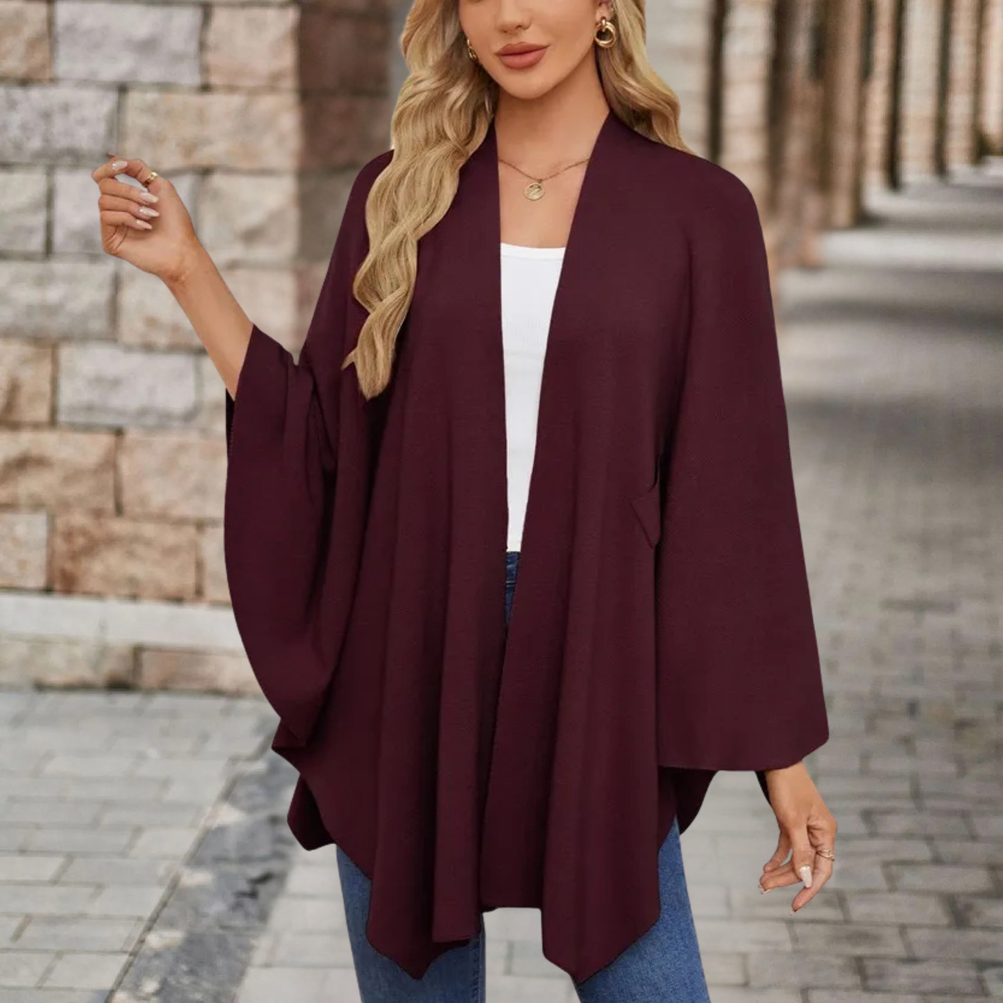 Nicole | Dames Top met Gedrapeerd Knoopdetail en Vloeiende Pasvorm