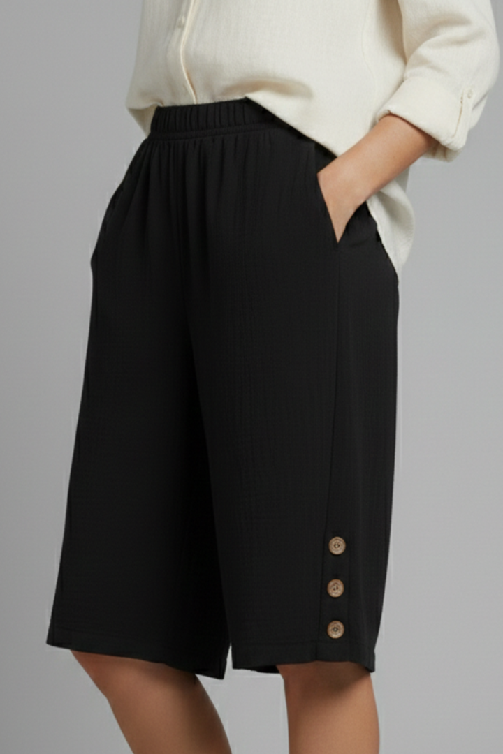 Mariana | Dames Shorts met elastische tailleband, wijde pijpen en knoopsluiting