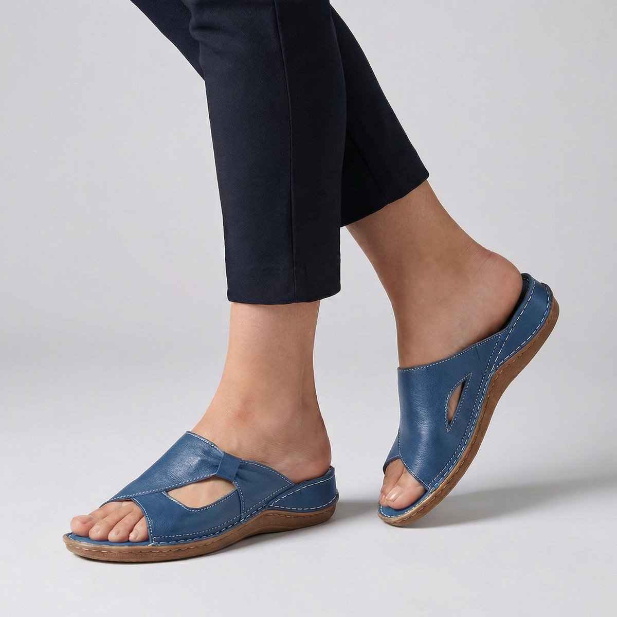 Roos | Dames Comfortabele Platte Muiltjes Sandalen Instapper Uitsnijding