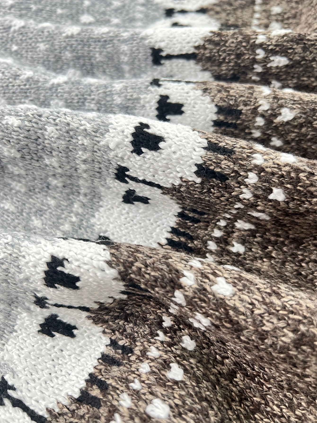 Elin | Dames Dikgebreide Schapenpatroon Jacquard Pullover Trui