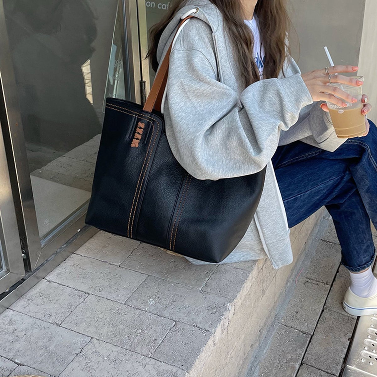 Mila | Dames Minimalistische Kunstleren Tote Bag Ruime Schoudertas