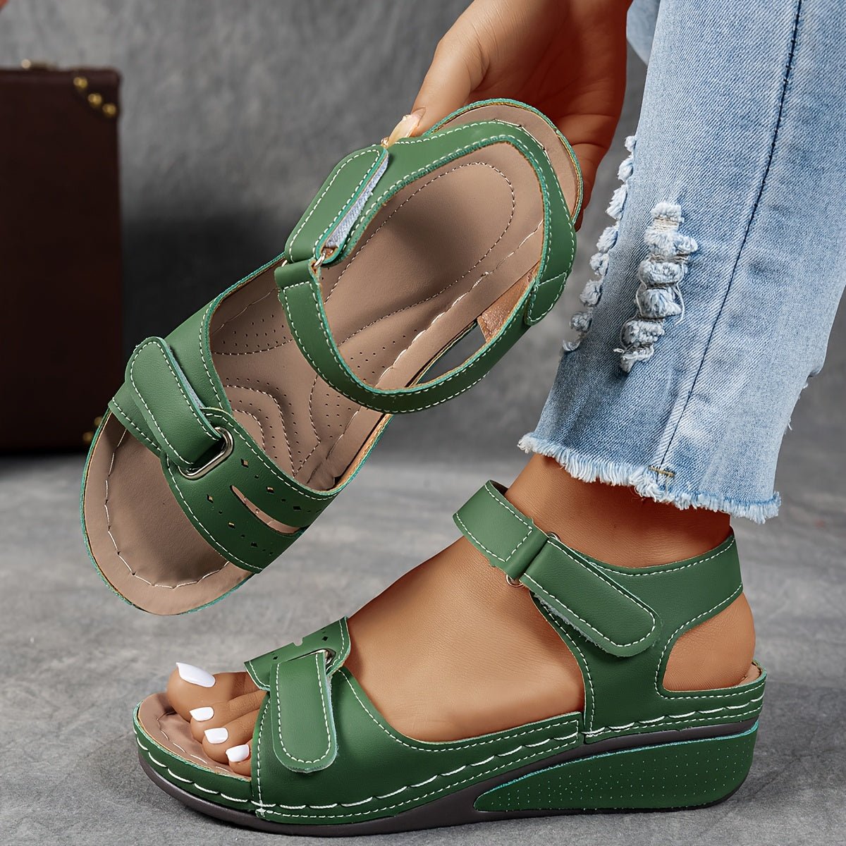 Yara | Dames Orthopedische Klittenband Sleehak Sandalen