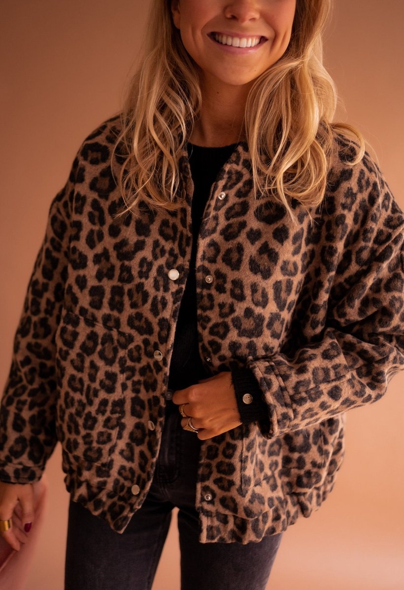 Sophie | Dames Oversized Quilted Jacket Women Luipaardprint Drukknoop