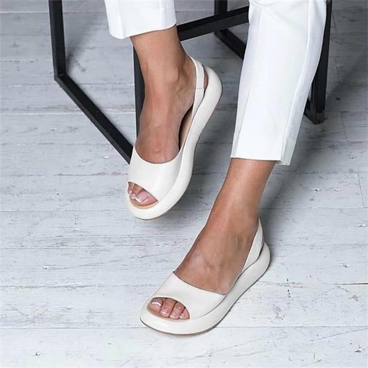 Sanne | Dames Peep Toe Slingback Comfortable Sandals Gecusht Plat Zool