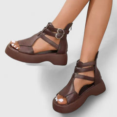 Lisa | Dames Plateau Sandalen Gekruiste Riemen Gespsluiting