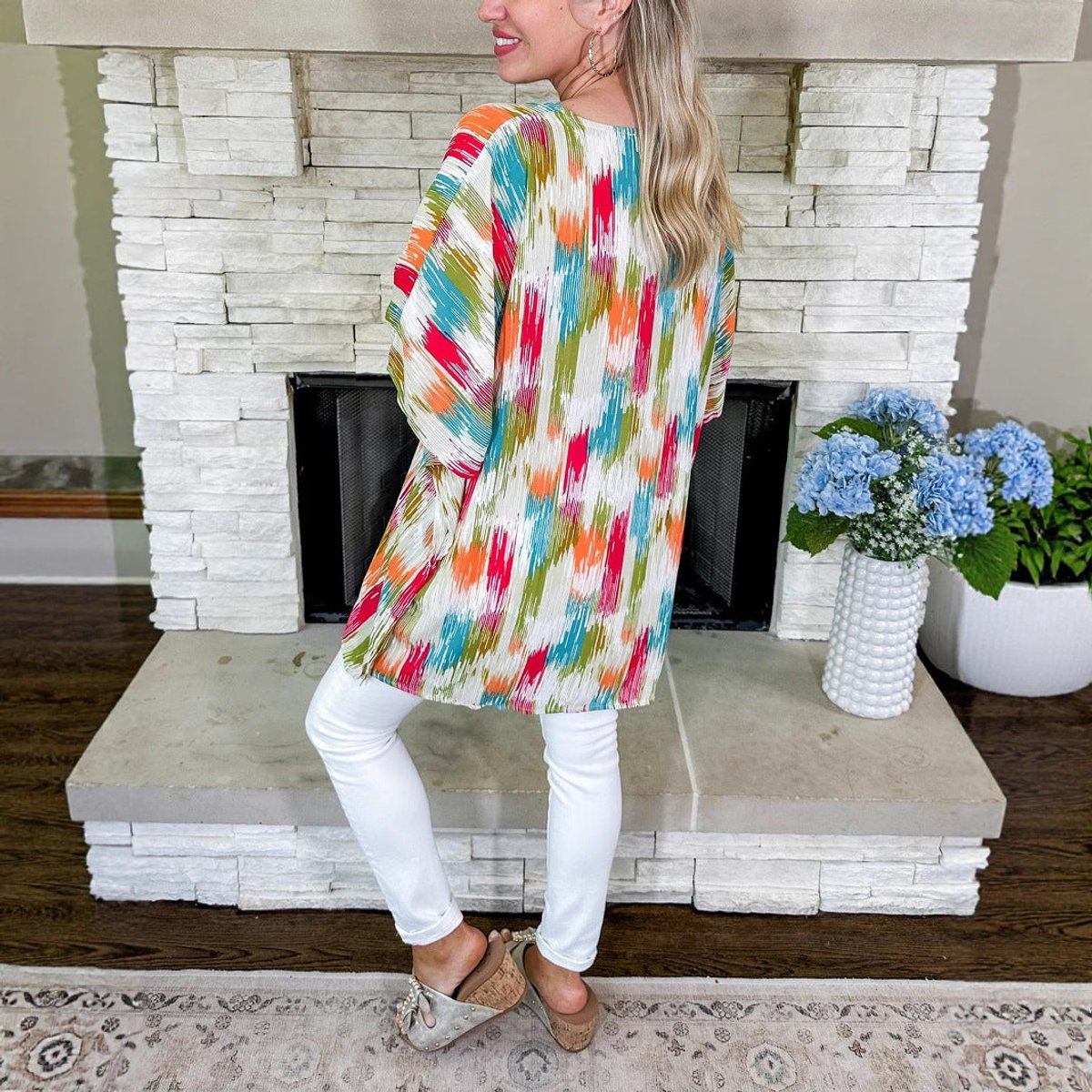 Olivia | Dames Wijdvallende V-hals Tunic Kleurrijke Abstracte Print
