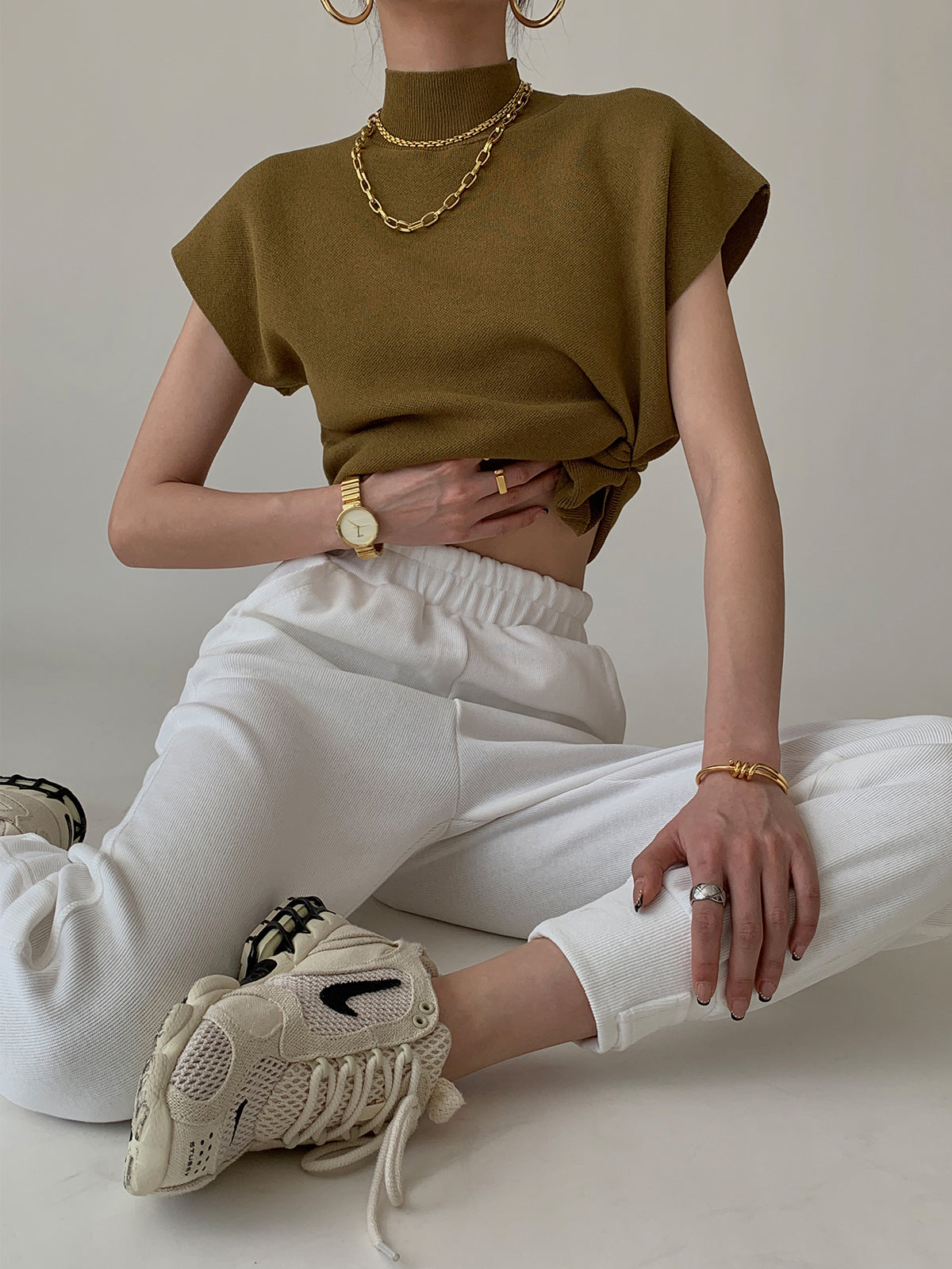 Nora | Dames Casual Top Met Mock Neck En Korte Mouwen