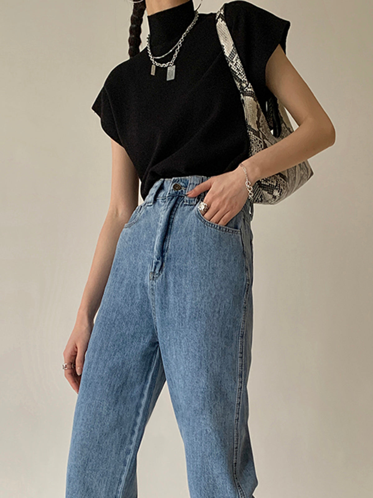 Nora | Dames Casual Top Met Mock Neck En Korte Mouwen