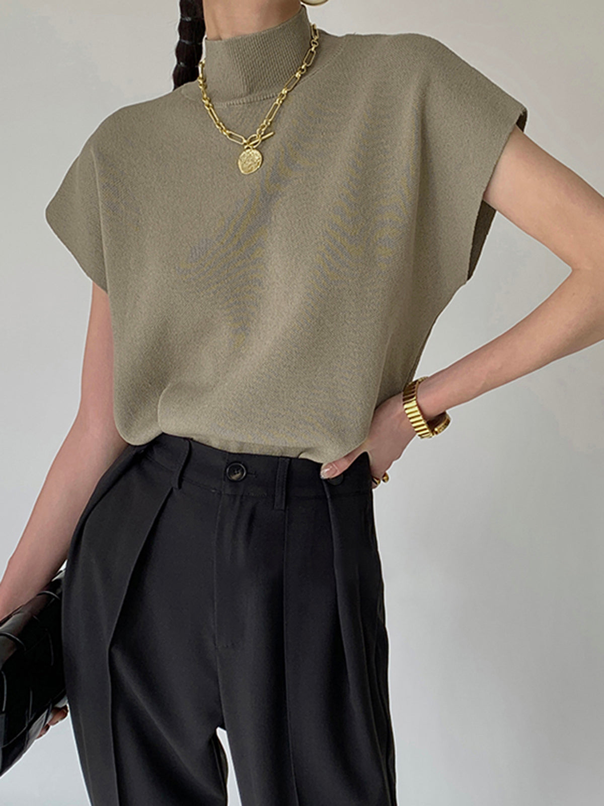 Nora | Dames Casual Top Met Mock Neck En Korte Mouwen